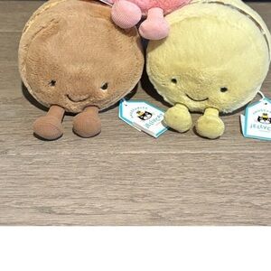 Jellycat macaroons set of 2